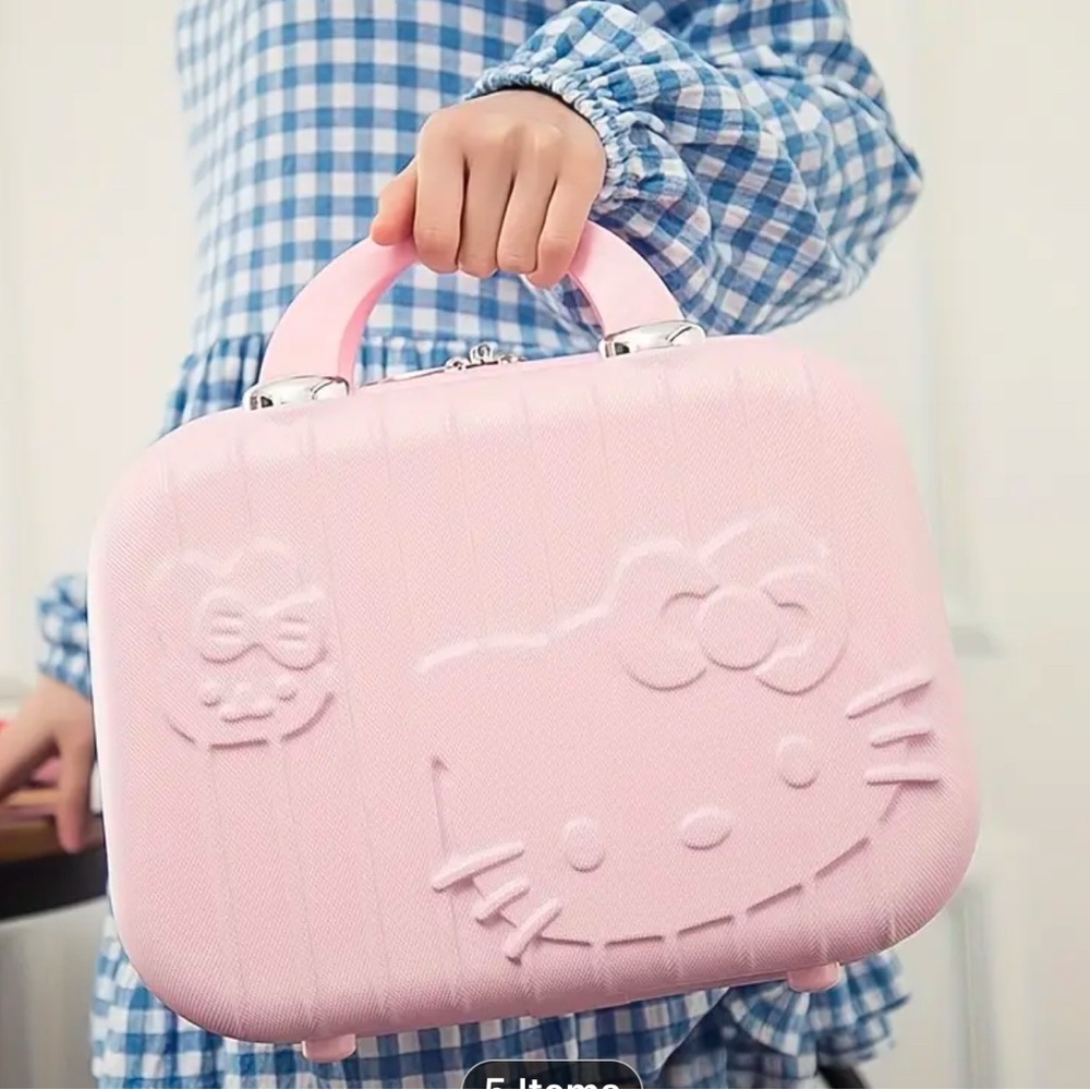 Brand New Hello Kitty 14-inch Waterproof ABS Cosmetic Travel Case, (Ligh…